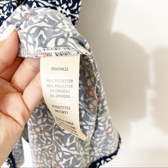 NEW Max Studio Jersey Blue Floral Bell Sleeve Mini Dress Size XS - Picture 4 of 5